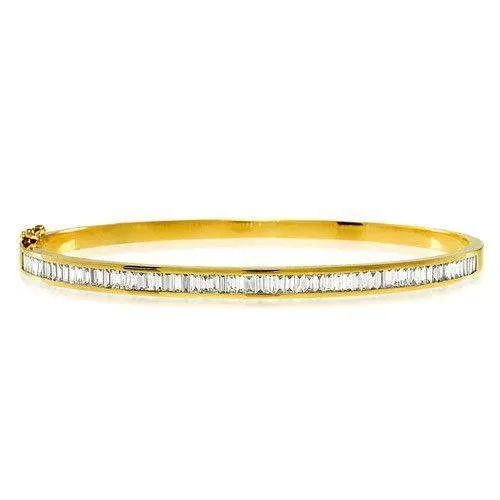 18ct Yellow Gold & Diamonds Bangle - K1013