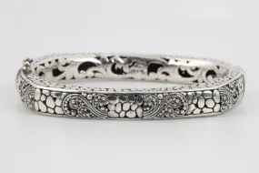 6.5" Sarda 925 Silver Square Bangle Bracelet (35.33g.)