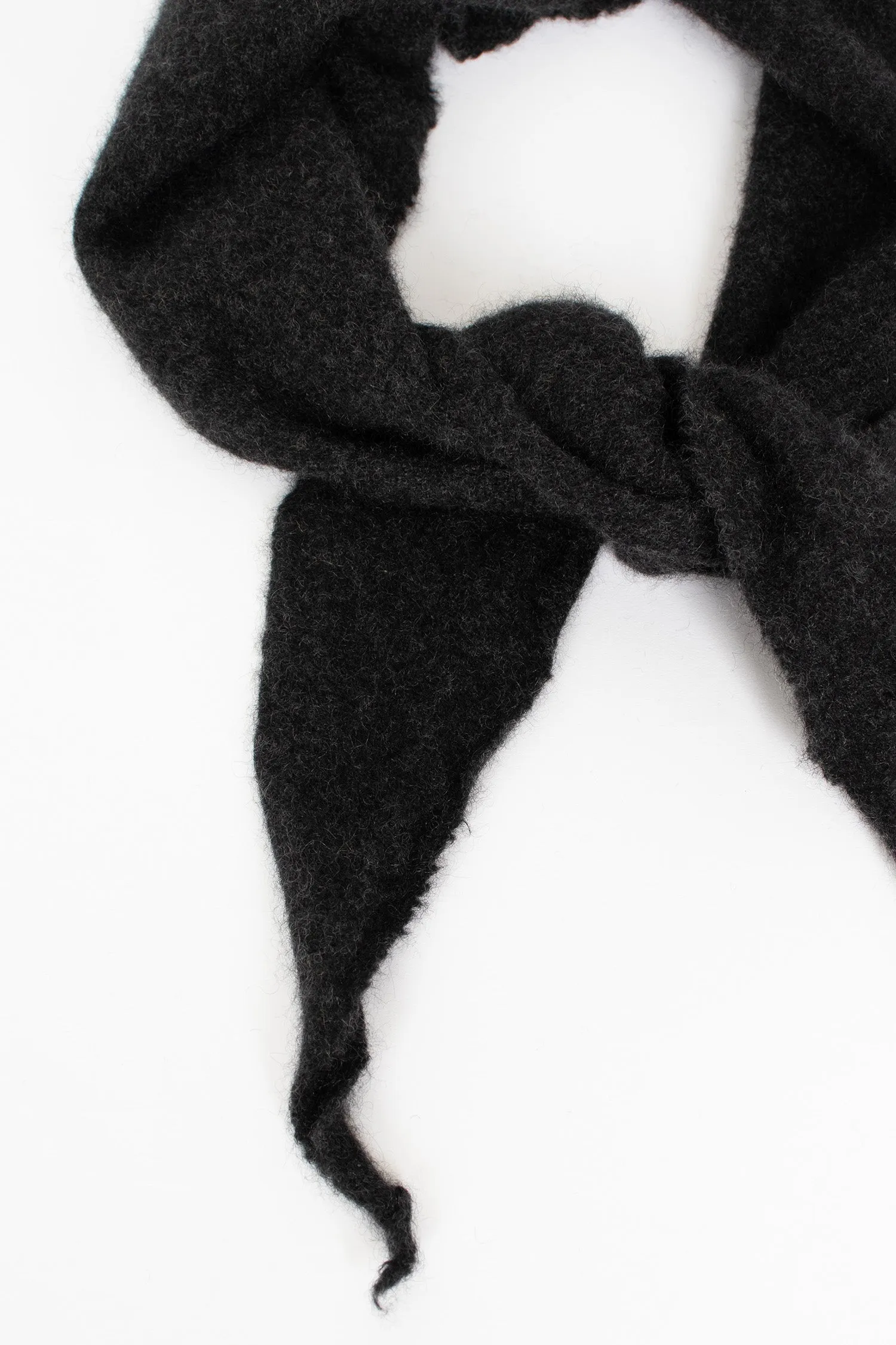 Luxurious Soft Cashmere Scout Scarf in Elegant Slate Gray