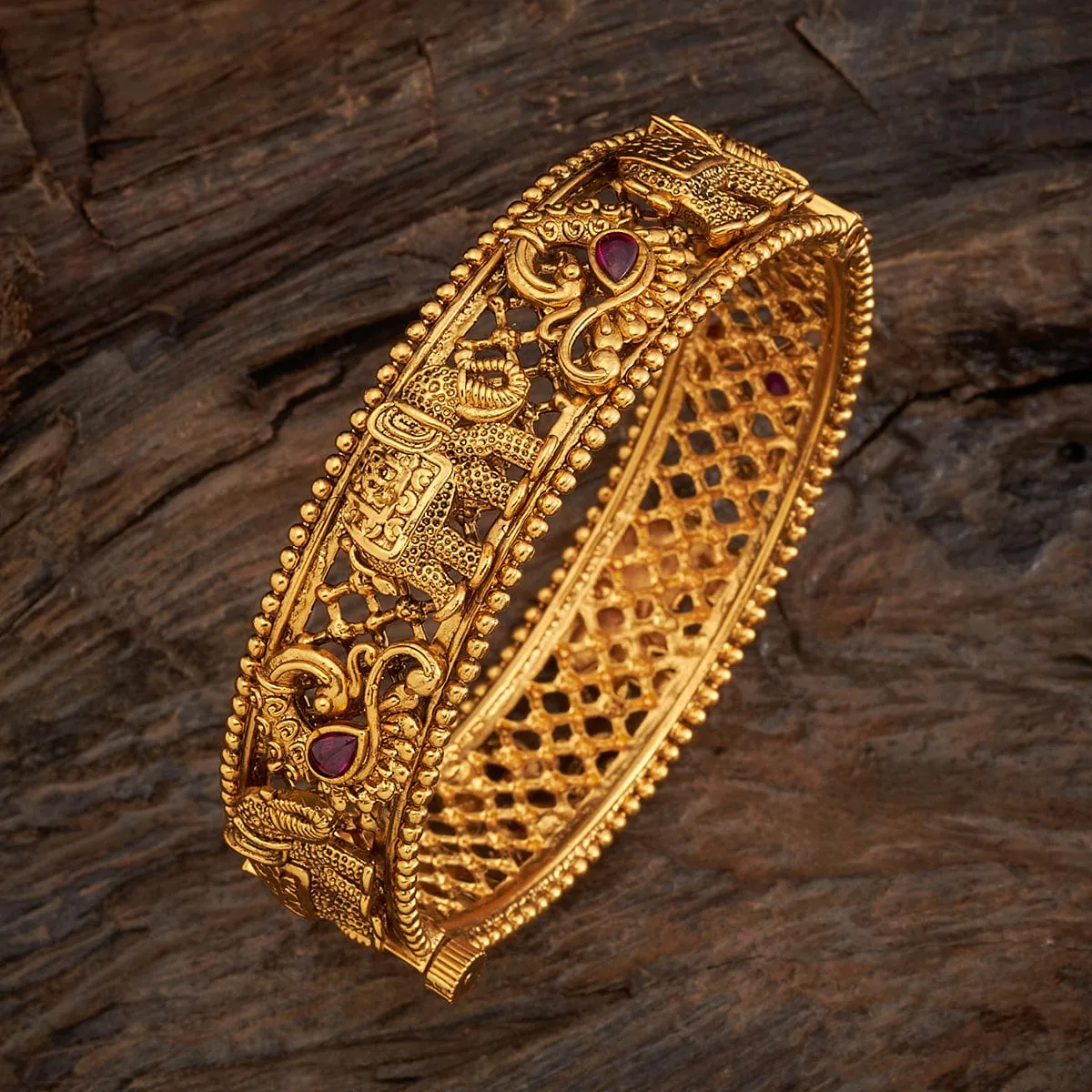 Antique Bangle 146748