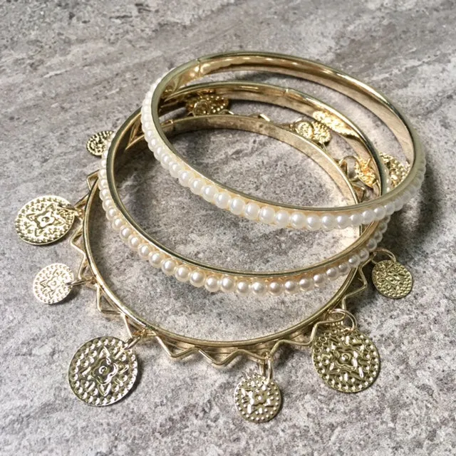 BOHO INSPIRED GOLD PEARL GREEN FLORAL MIXED BANGLE SET