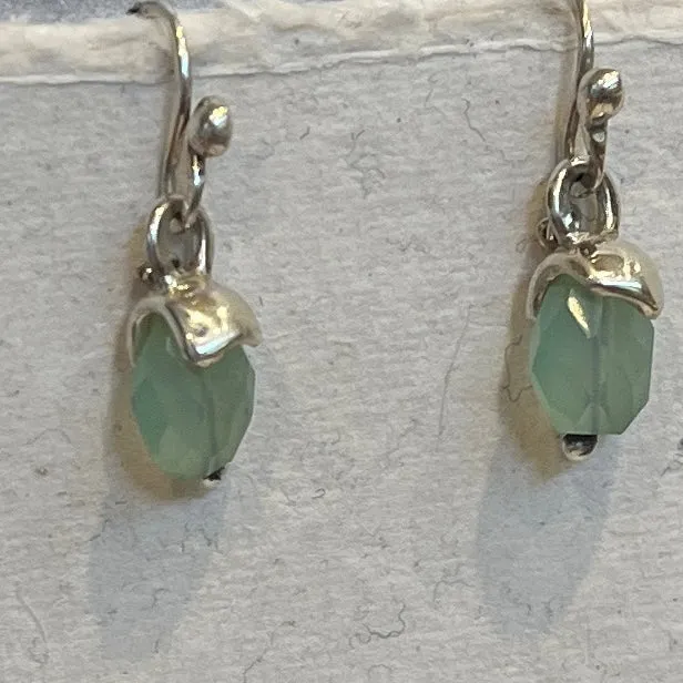 Chalcedony & silver drop earring