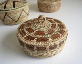 Decor wicker box for jewelry and storage