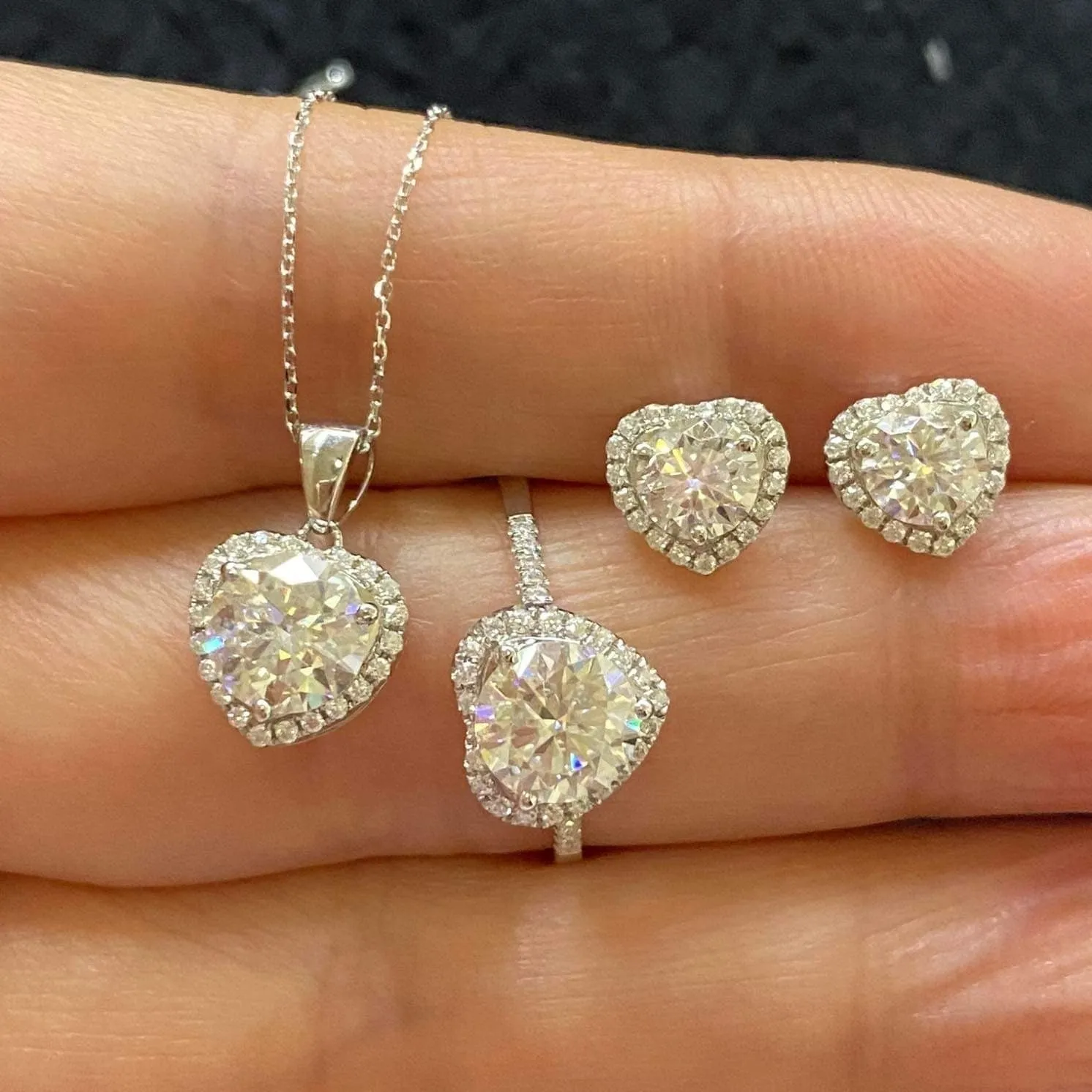 Heart Moissanite Halo Jewelry Set 18K Gold