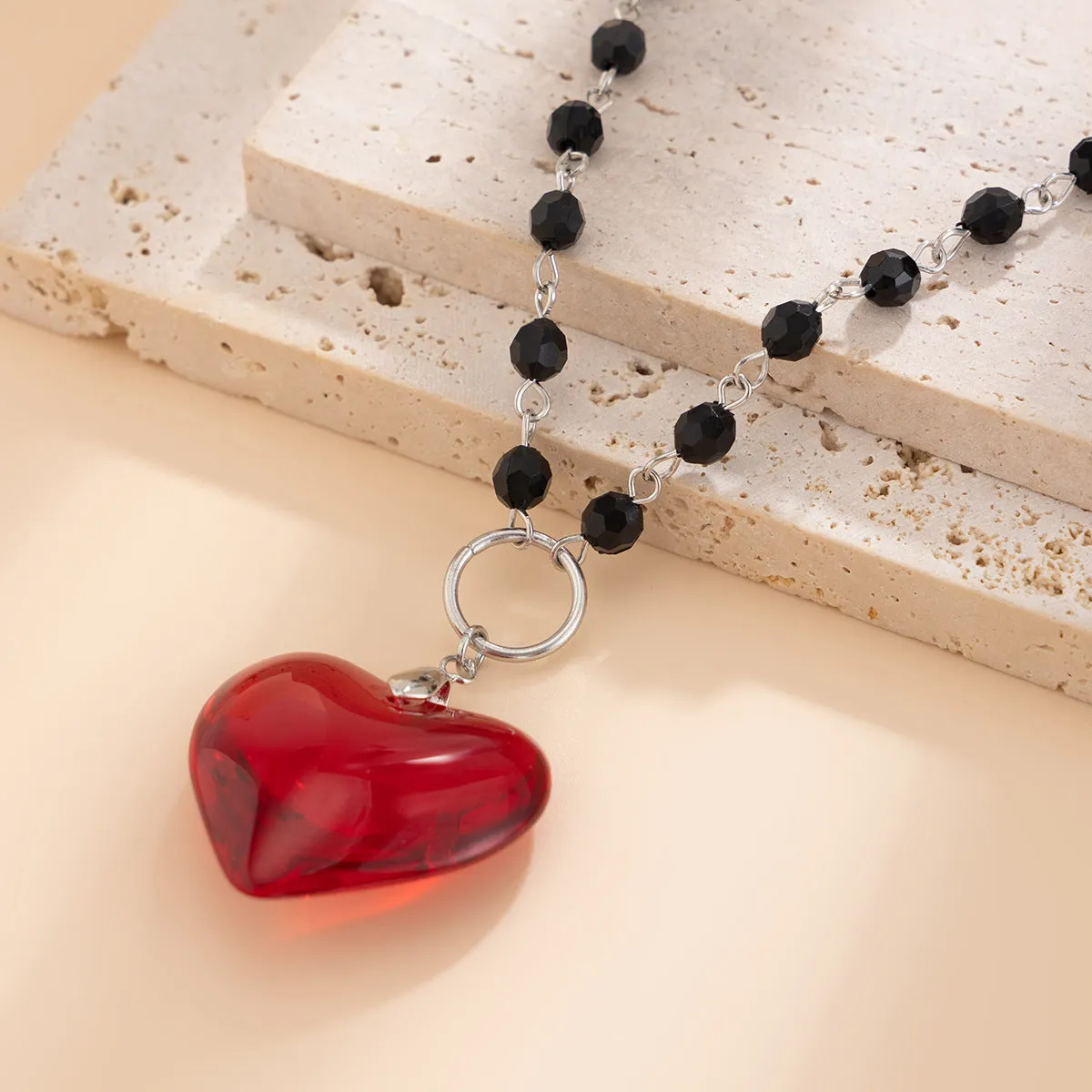 Heart shaped pendant necklace