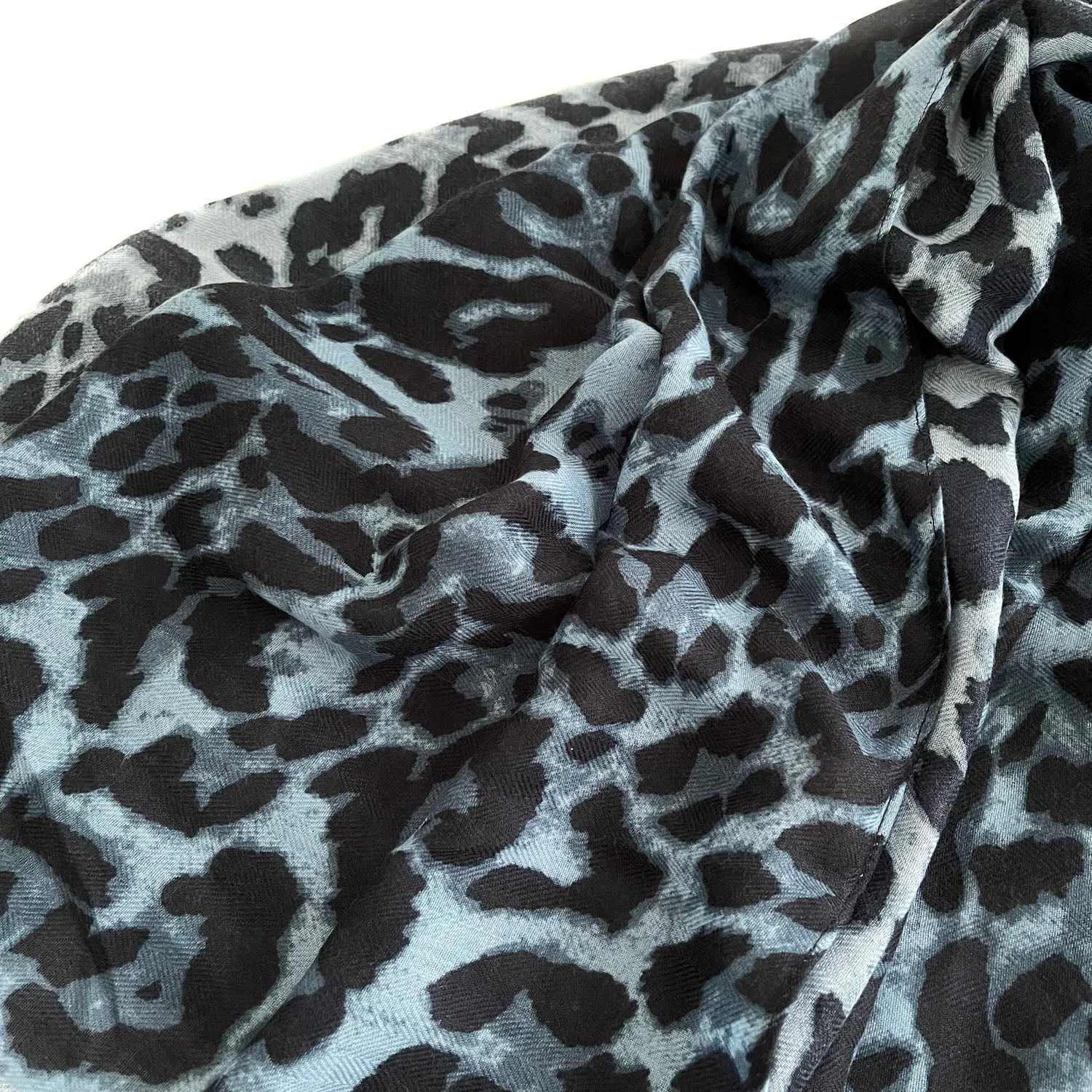 LARGE BLUE LEOPARD PRINT SCARF