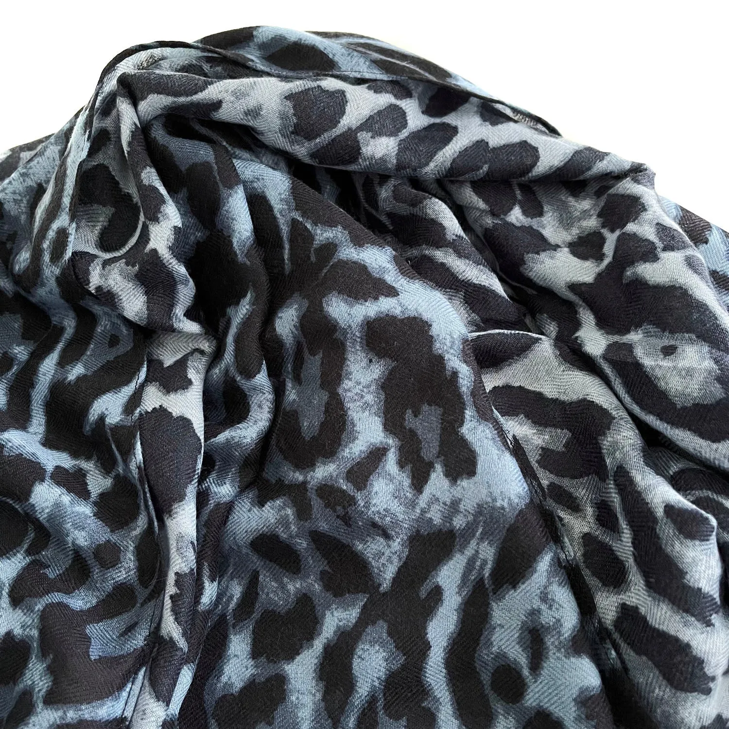 LARGE BLUE LEOPARD PRINT SCARF