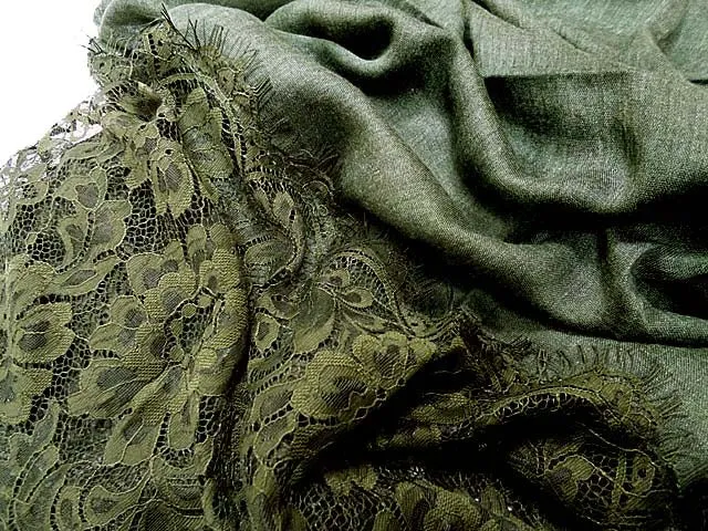 LARGE KHAKI GREEN LACE DETAIL LIGHTWEIGHT SCARF