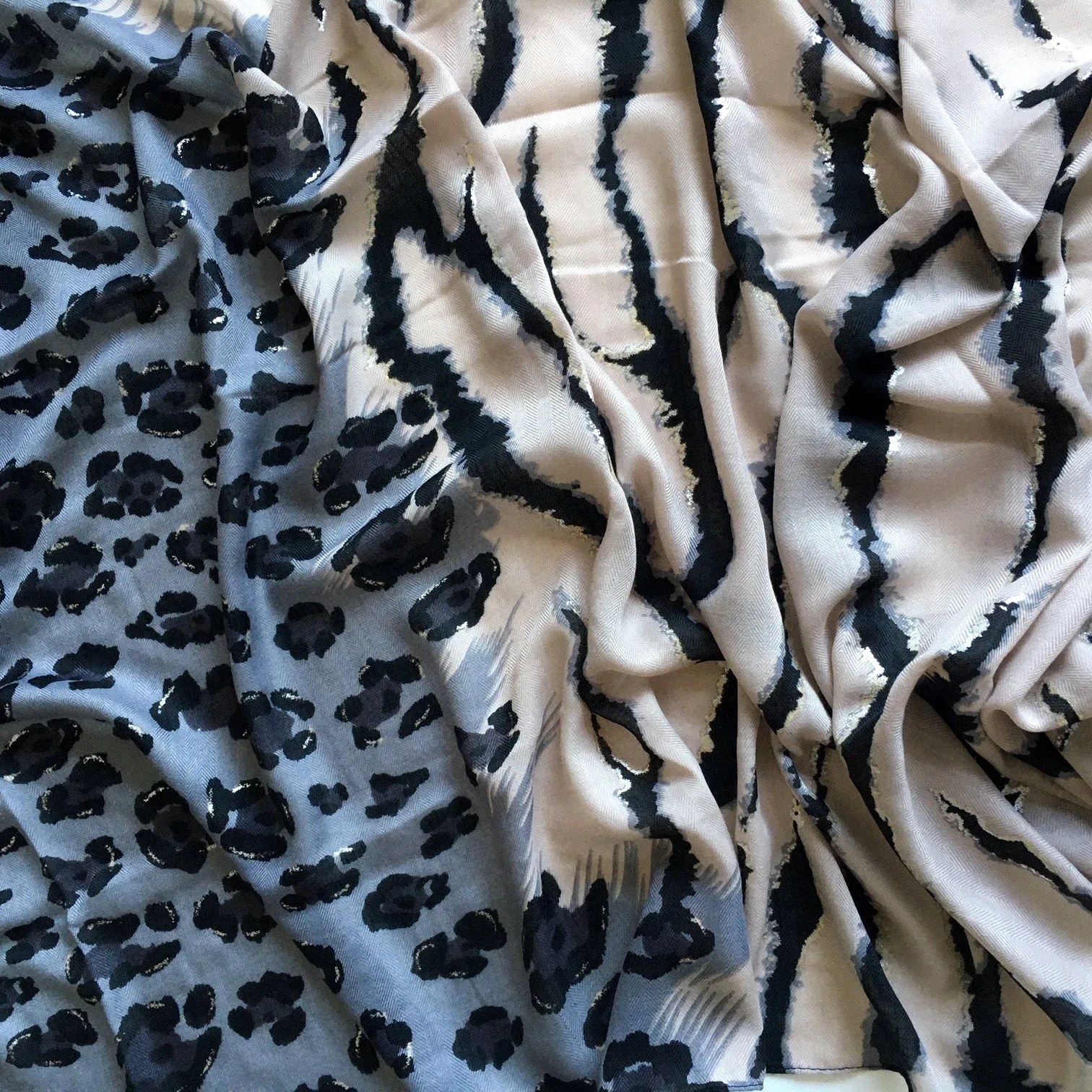 LARGE PALE PINK ZEBRA AND LEOPARD PRINT SHAWL SCARF