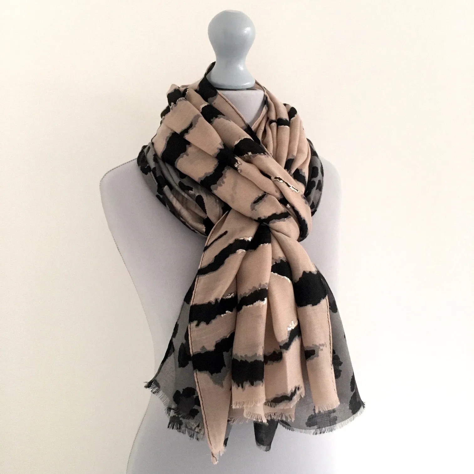 LARGE PALE PINK ZEBRA AND LEOPARD PRINT SHAWL SCARF