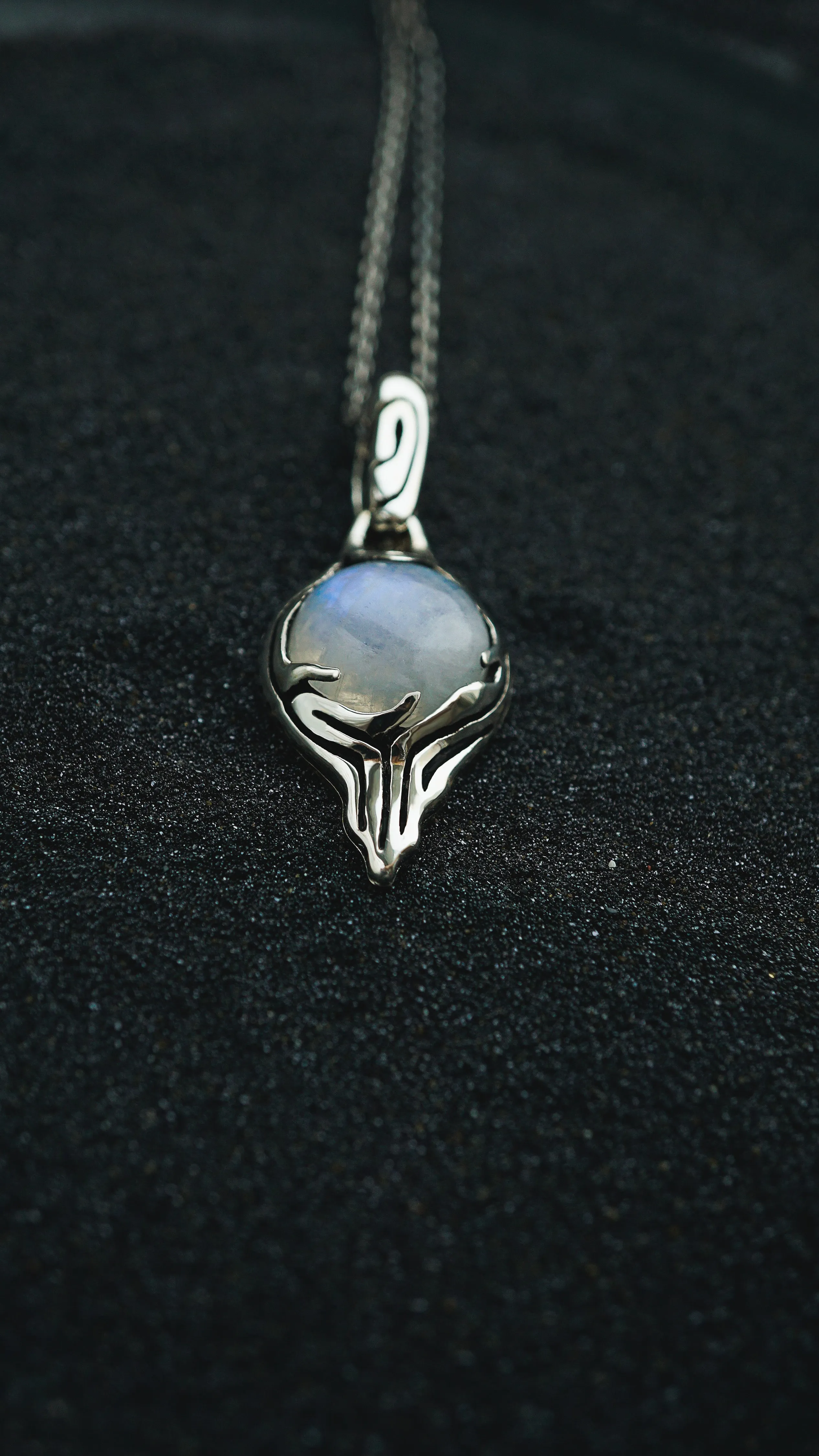 LEAF | moonstone silver pendant