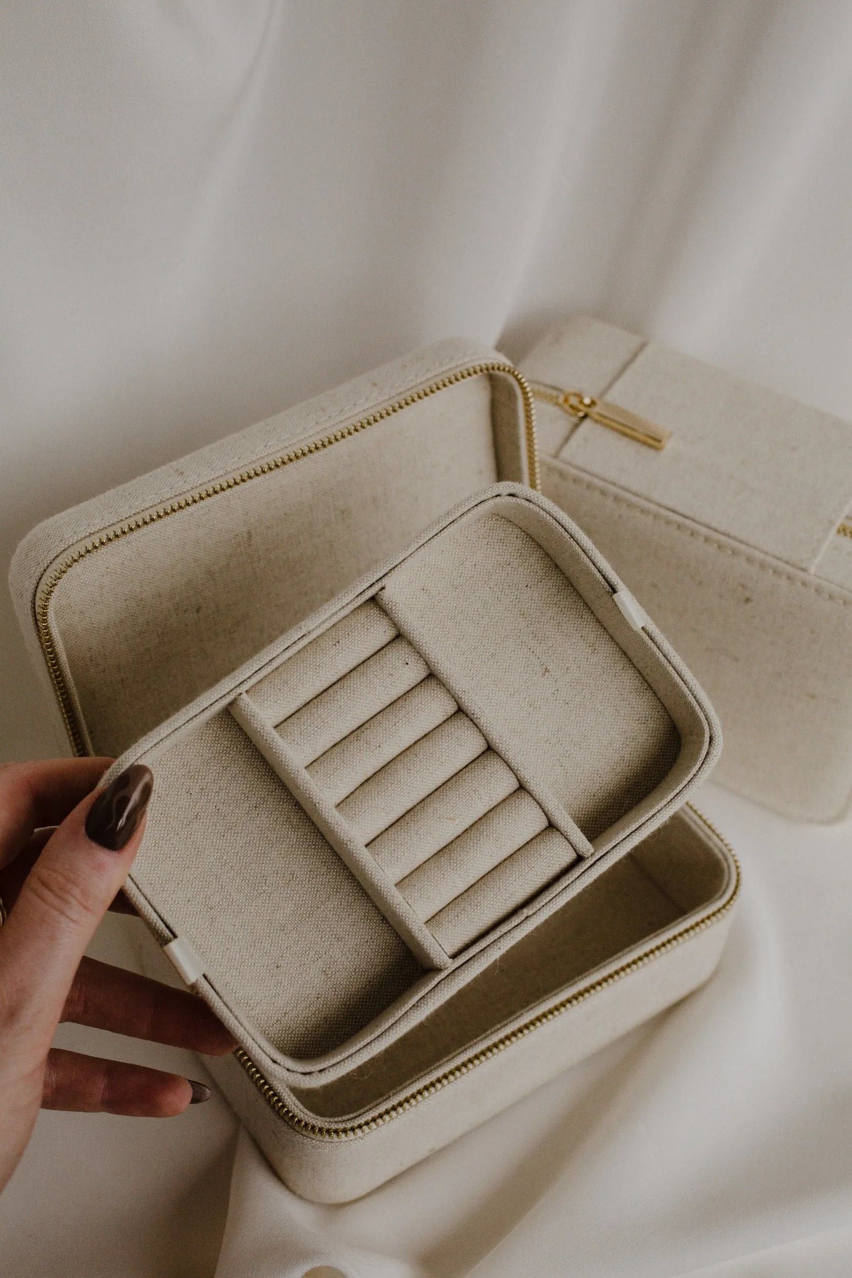 Linen Jewelry Case