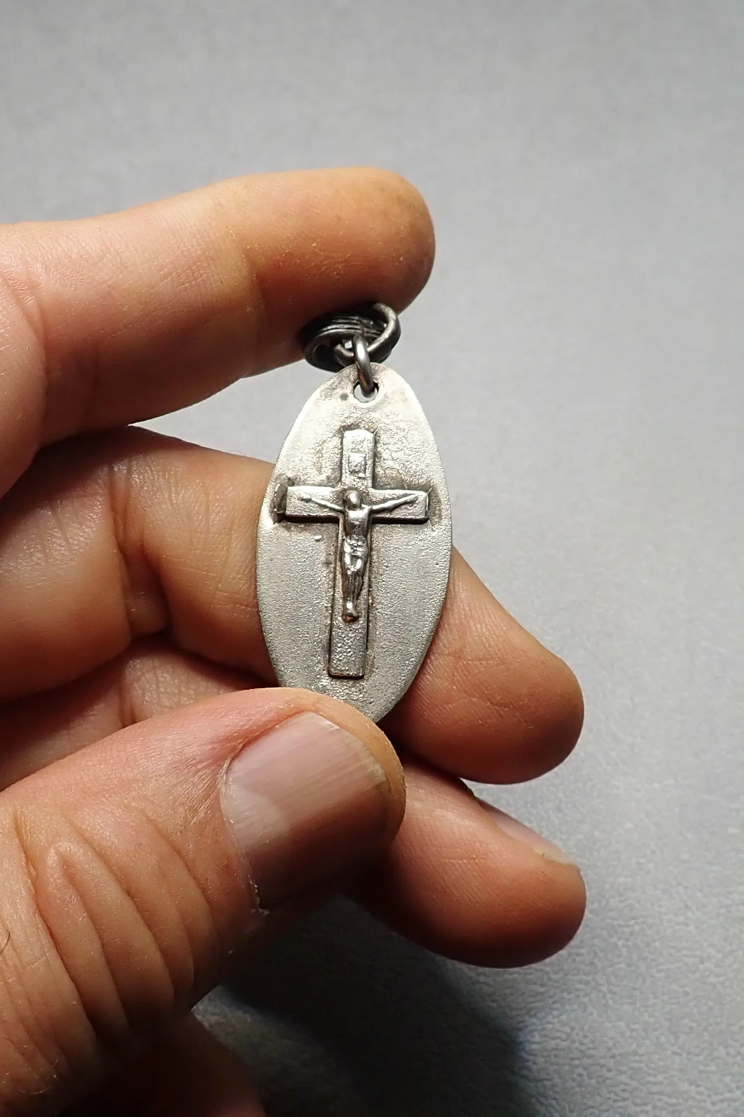 OVAL CROSS TAG PENDANT