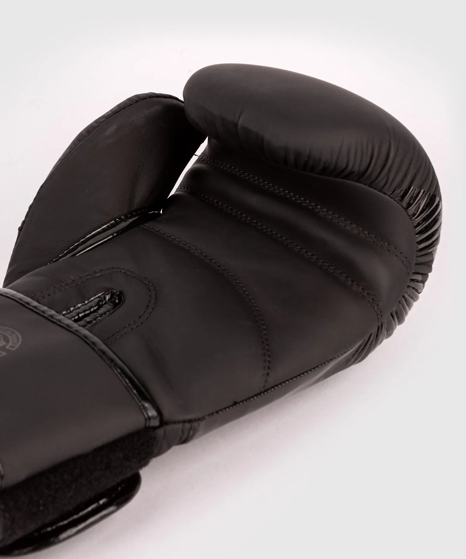 Venum Boxing Gloves Contender 2.0 - Black/Black